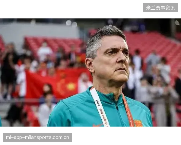 球迷呼吁安东尼奥执教国足：从“球王”回归国土的热情与期待